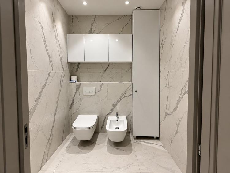 Apartament cu 2 camere decomandat, mobilat în Central