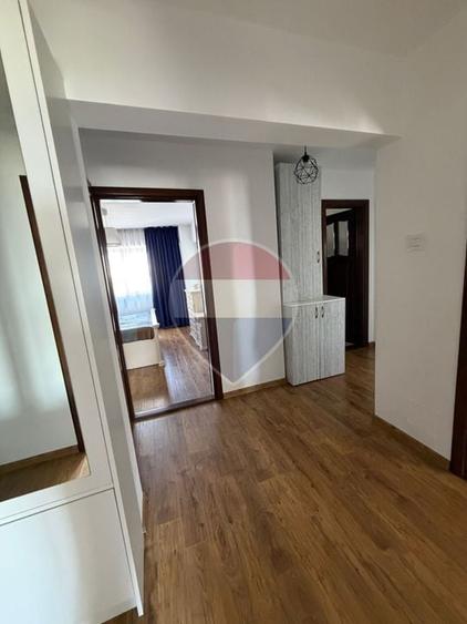 Apartament cu 3 camere decomandat în Brazda lui Novac
