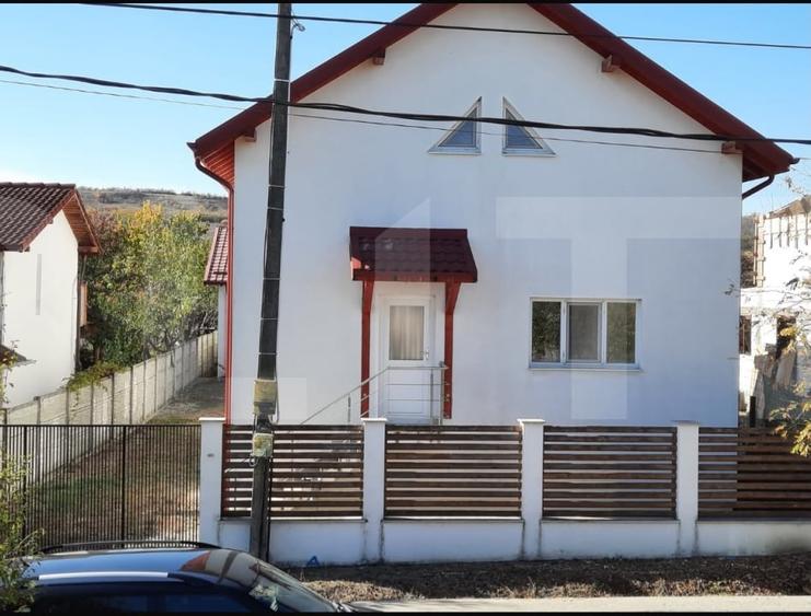 Casă individuală cu 5 camere cu Teren 1028 Mp în Exterior Nord