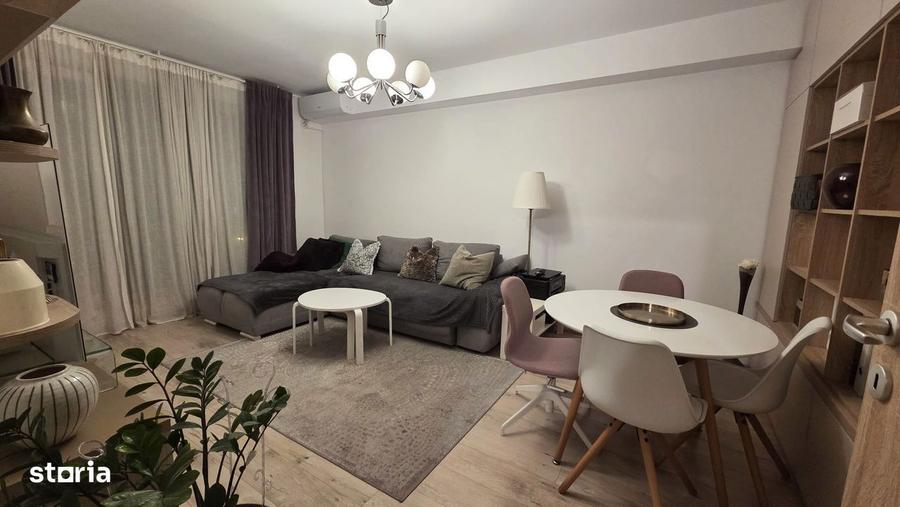 Apartament cu 2 camere, mobilat în Central