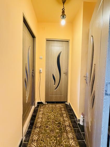 Apartament cu 2 camere semidecomandat, mobilat în Bălcescu
