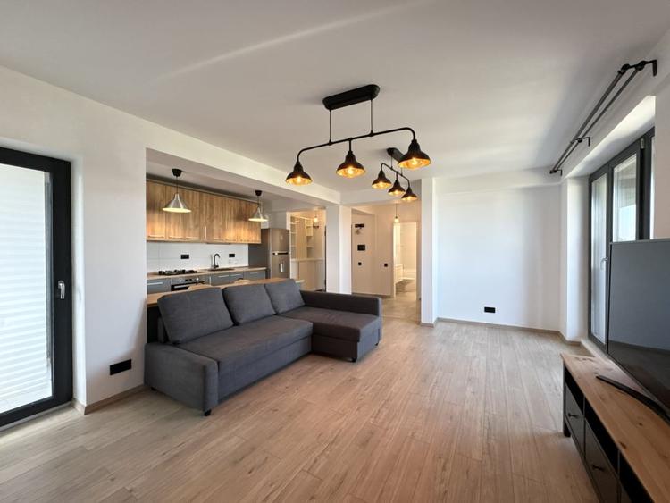 Apartament cu 2 camere decomandat, mobilat în Vest