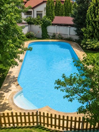 Casă individuală cu 7 camere cu Piscina în Băneasa