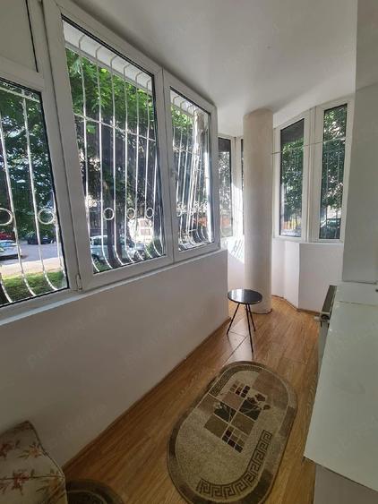 Apartament cu 3 camere decomandat în Tudor