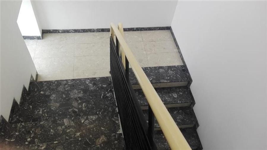 Birou, de 48 mp, în P-ța Muncii