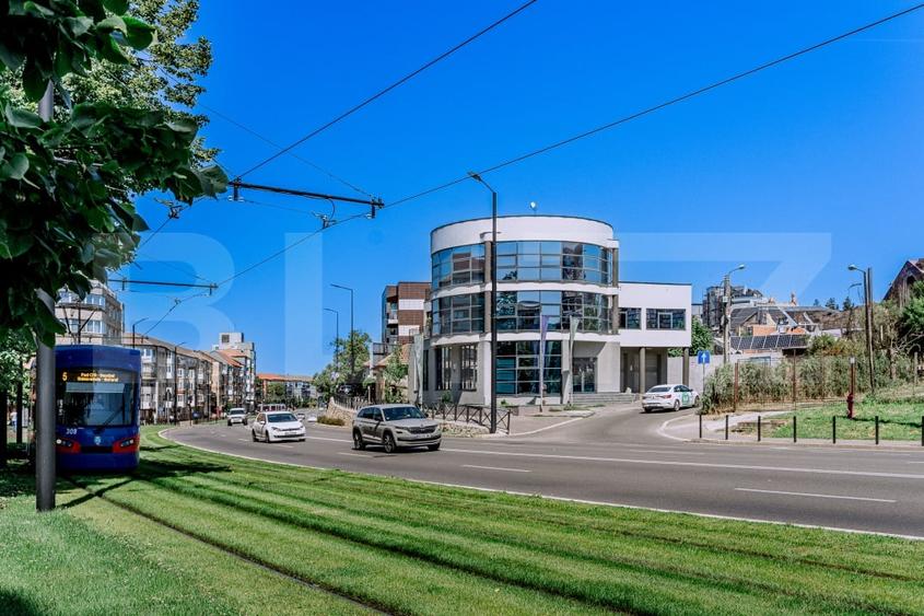 Birou, de 182 mp, în Nufărul