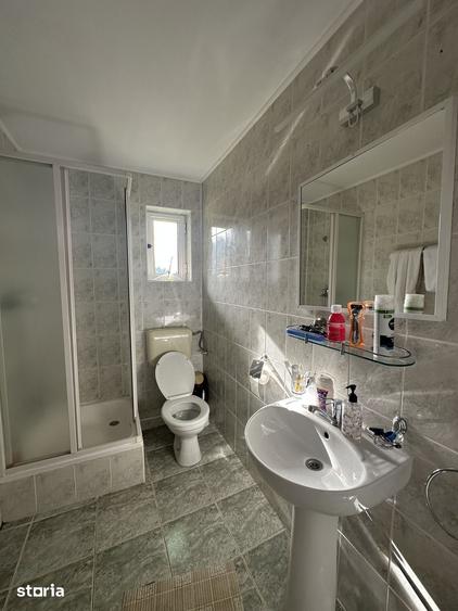 Agentia imobiliara VIGAFON vinde pensiune-casa de vacanta Predeal - 9
