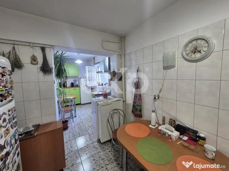 Apartament cu 3 camere semidecomandat în Basarabia