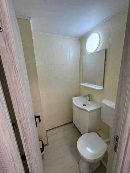 Apartament cu 3 camere decomandat în 13 Septembrie
