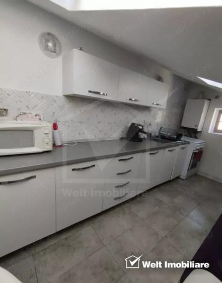 Apartament cu 3 camere semidecomandat, mobilat în Câmpului