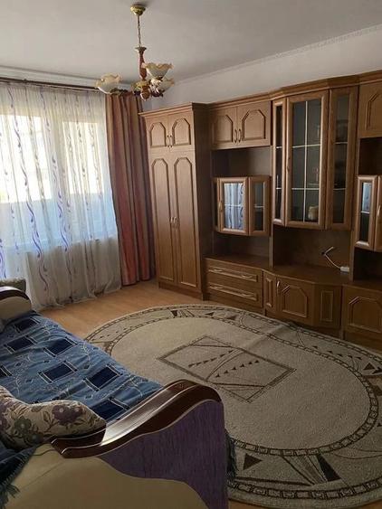 Apartament cu 2 camere decomandat în Corina