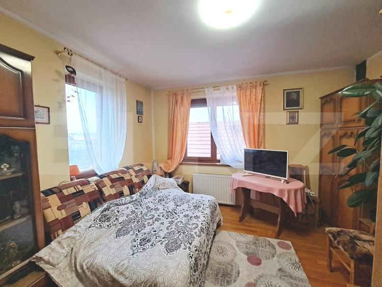 Casă individuală cu 5 camere cu Canalizare în Hărman