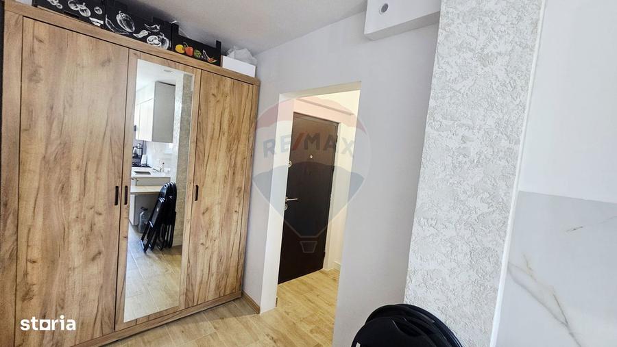 Apartament cu 2 camere, mobilat în Mărăței