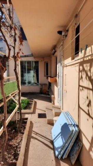 Casă individuală cu 6 camere cu Teren 435 Mp în Favorit