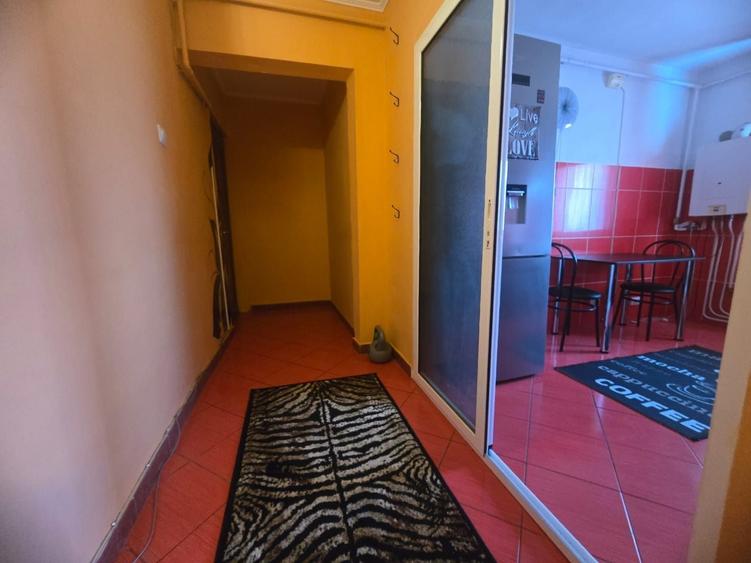 Inchiriez apartament 2 camere decomandat - 4