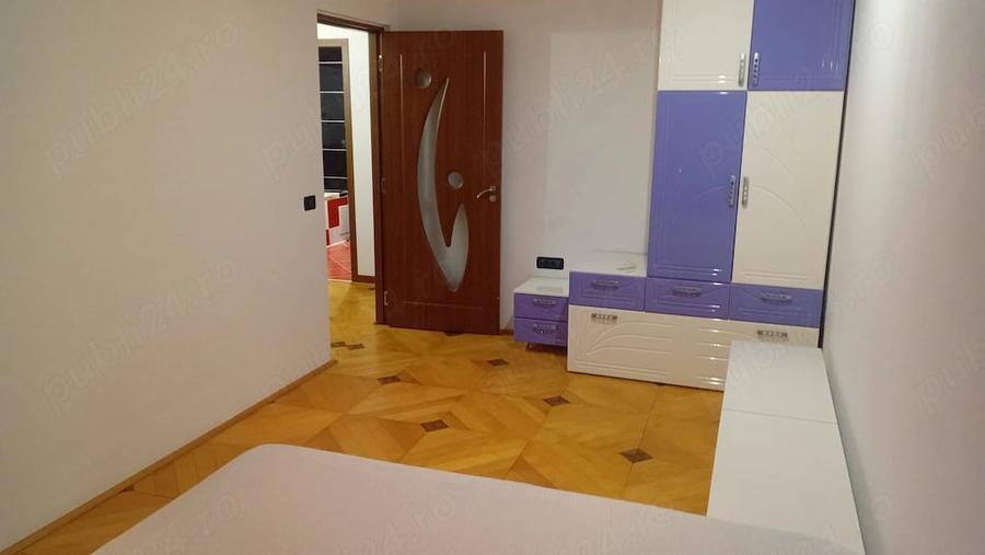 Apartament cu 3 camere decomandat în UTA