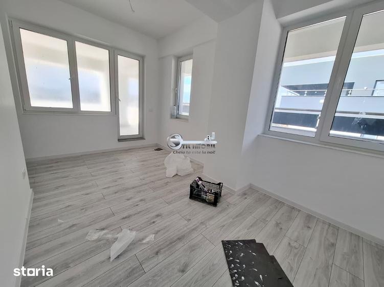 Apartament cu 3 camere decomandat în Galata