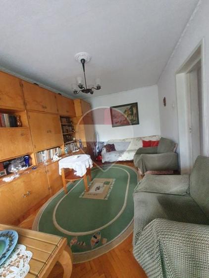 Apartament cu 4 camere decomandat, mobilat în Eminescu