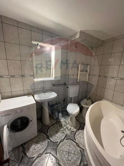 Apartament cu 3 camere decomandat în Sud-Vest