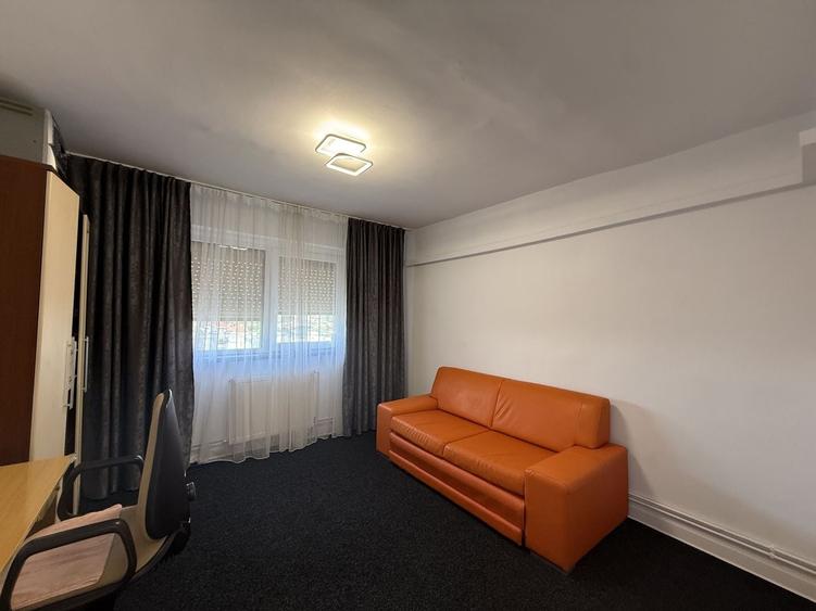 Apartament cu 3 camere decomandat, mobilat în Aradul Nou