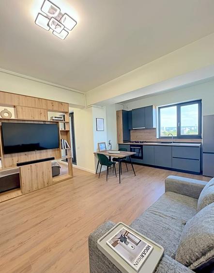 Apartament cu 2 camere decomandat, mobilat în Universitate