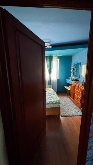 Bd-Regele Mihai 1, 4 camere, etaj 3 - 9