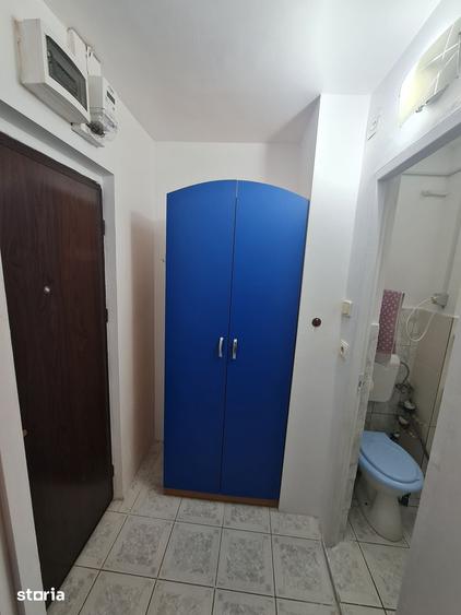 Garsonieră decomandată în Micălaca