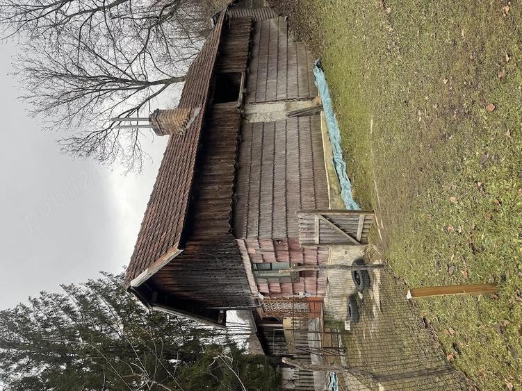 Casă cu Teren 761 Mp în Secăria