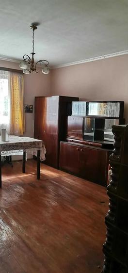 Casă cu 3 camere în Băbășești