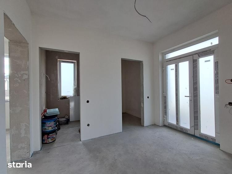 Casă cu 5 camere cu Teren 601 Mp în Apahida