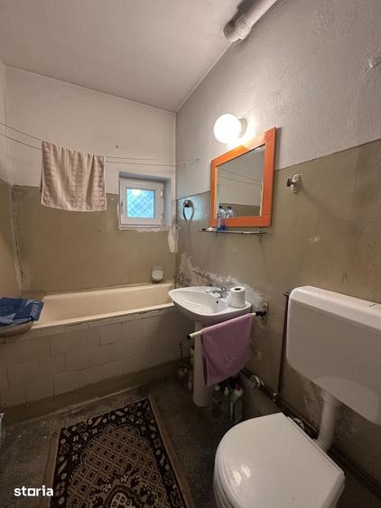 Apartament cu 2 camere semidecomandat în Andrei Mureșanu