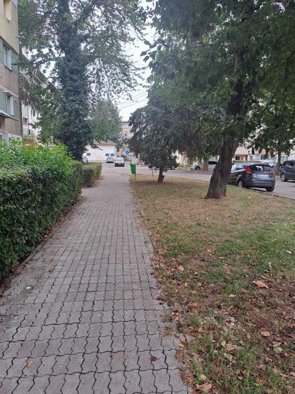 Garsonieră decomandată în Micro 9