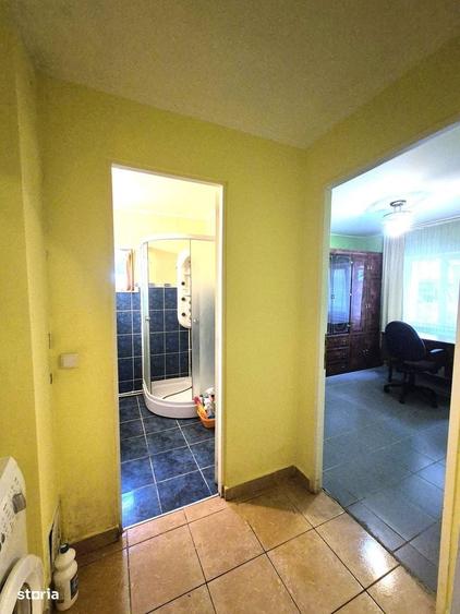 Apartament cu 4 camere decomandat în Central