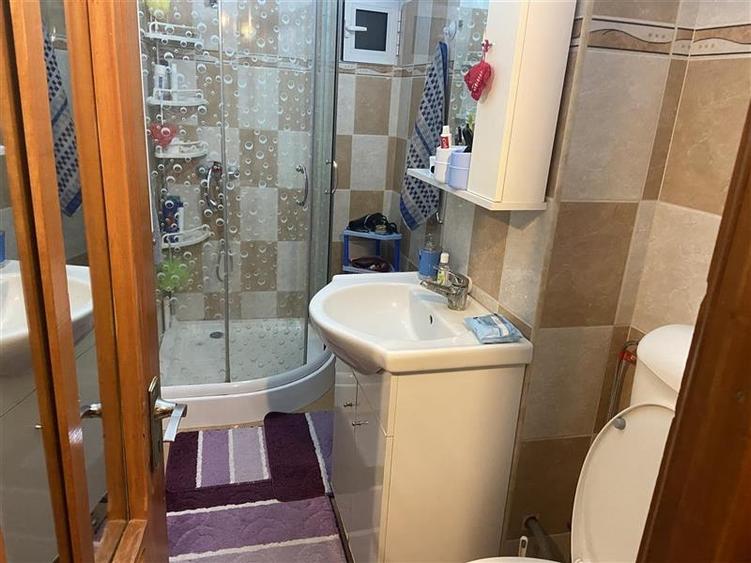 Apartament 3 camere , strada Pictor Grigorescu (b-dul Brailei ) , 72 mp , centra - 6