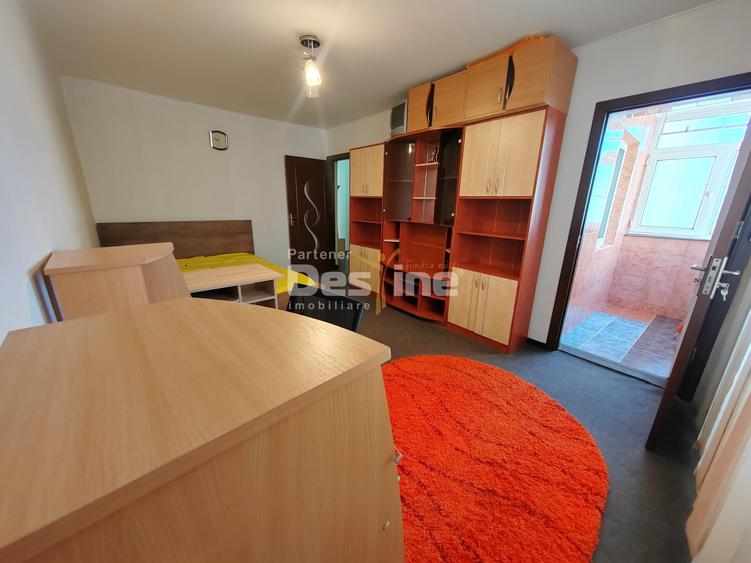 Apartament cu 2 camere decomandat, mobilat în Podul de Fier