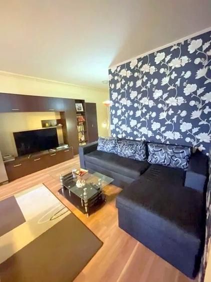 Apartament cu 3 camere semidecomandat în Iris