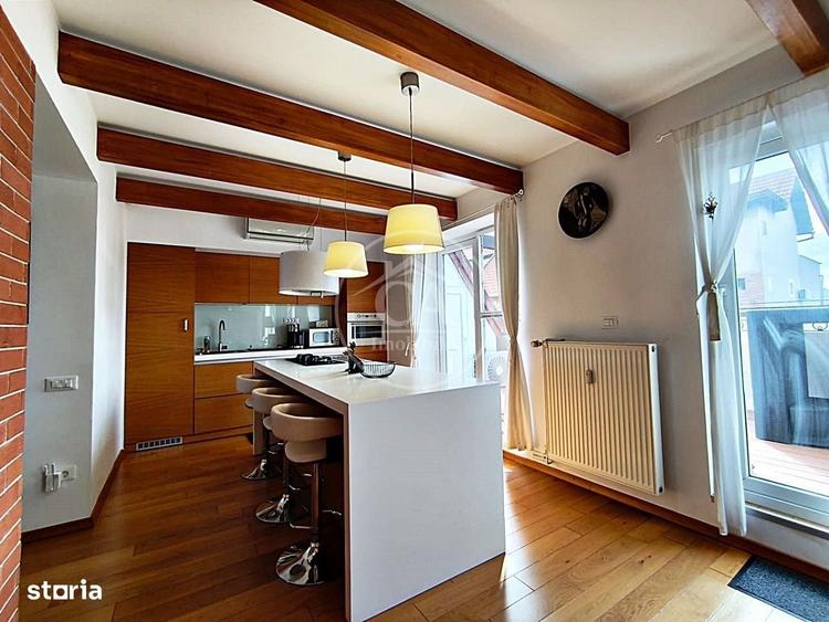 Apartament cu 4 camere decomandat în Ultracentral