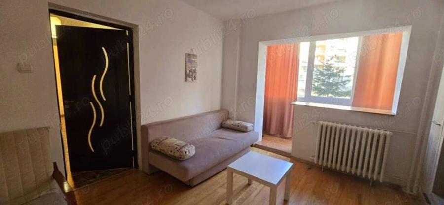 Apartament cu 2 camere decomandat în Moșilor