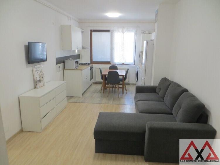 Apartament cu 2 camere semidecomandat în Metalurgiei