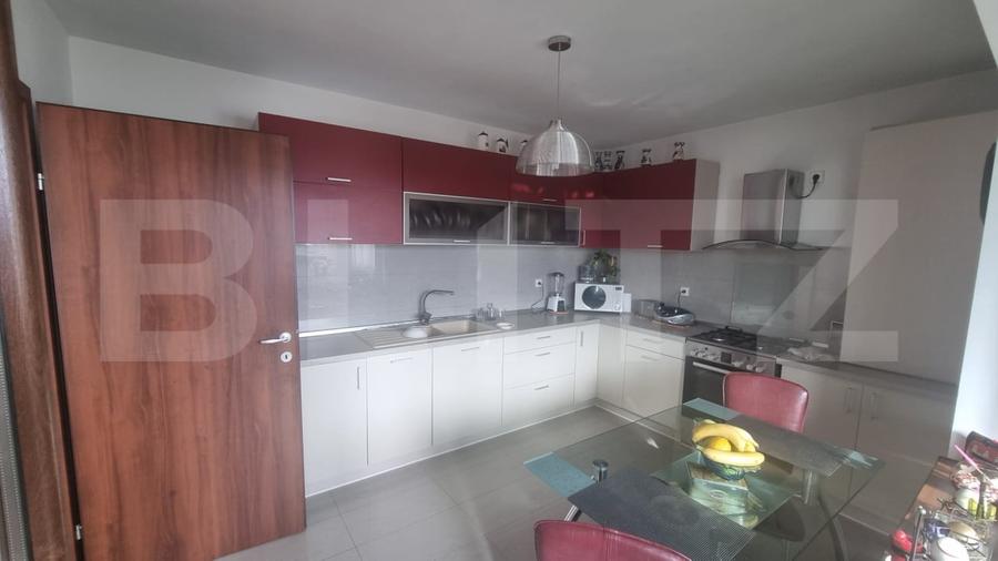 Apartament cu 3 camere decomandat, mobilat în Grigorescu