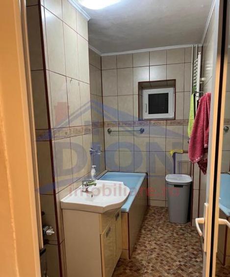 Garsonieră decomandată în Vitan
