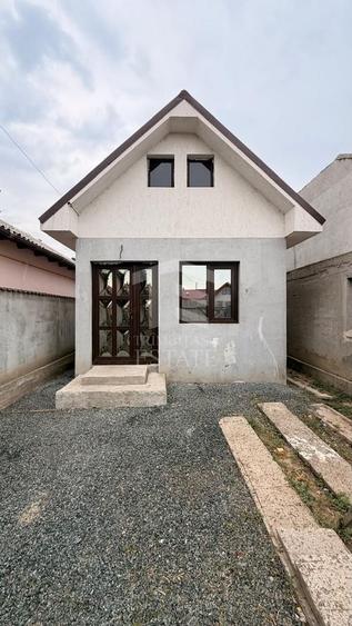Casă individuală cu 2 camere cu Canalizare în Sud-Vest