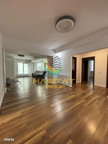 Apartament cu 4 camere în Central