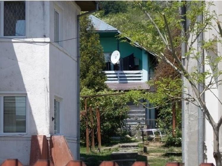 Casă individuală cu 3 camere cu Canalizare în Olteni
