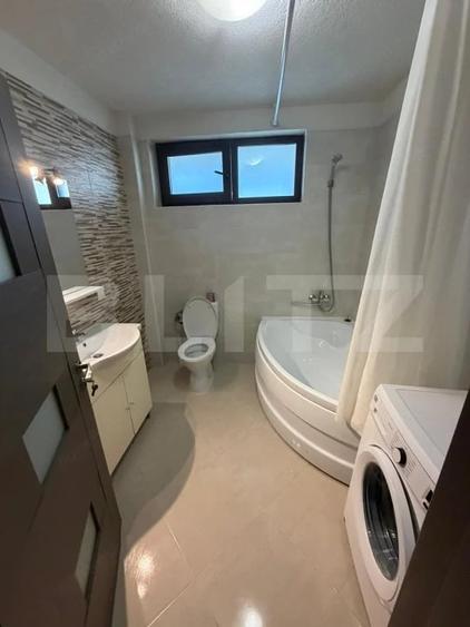 Apartament cu 3 camere decomandat în Filiași