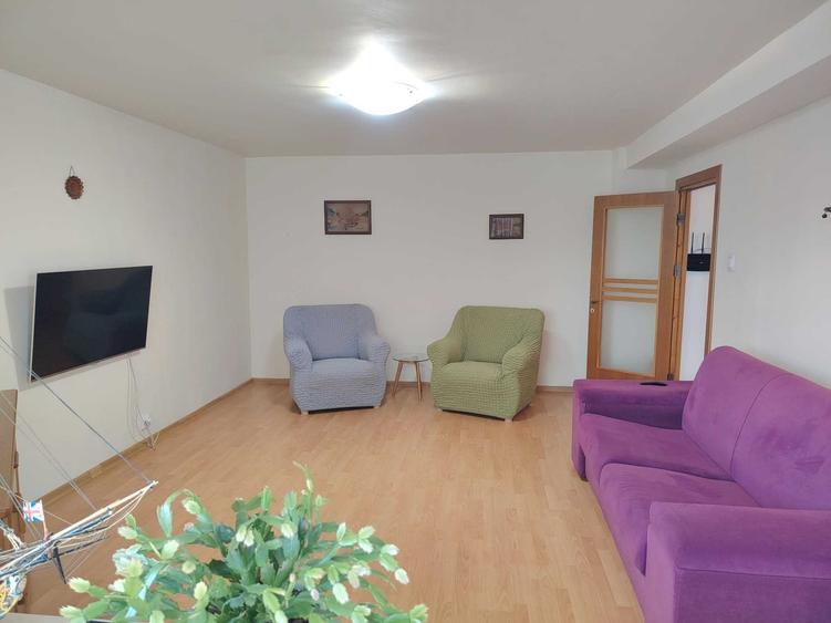 Apartament cu 2 camere decomandat în Central