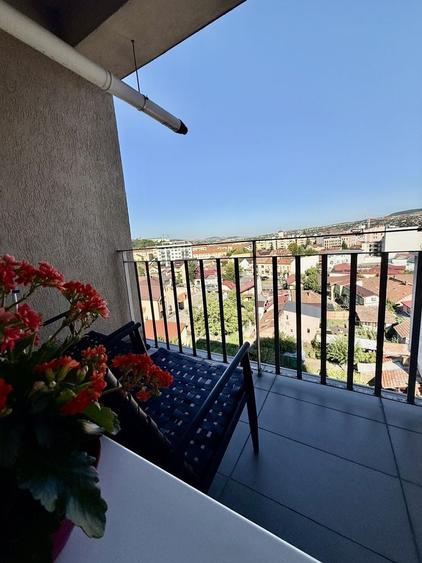 Apartament cu 2 camere semidecomandat în Dosu Bricii