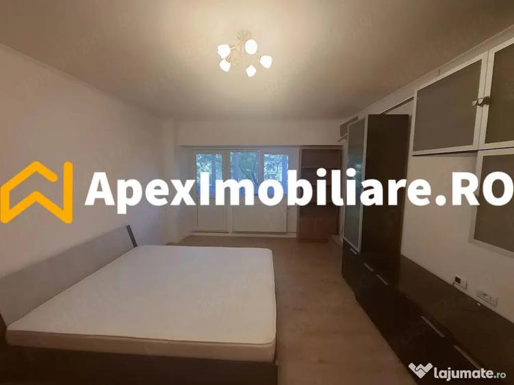Garsonieră decomandată în Vitan