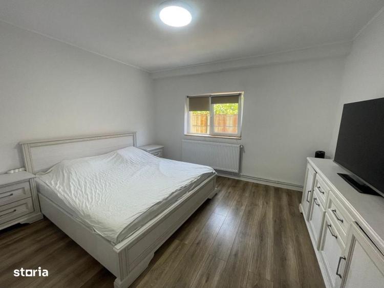 Casă cu 4 camere în Oglinzi