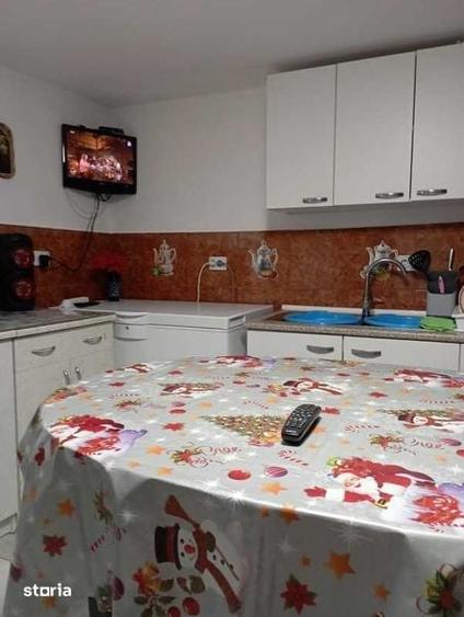 Casă cu 2 camere semidecomandat cu Teren 75 Mp în Central